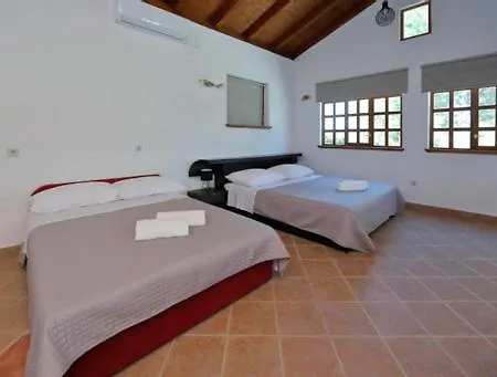 Apartament Pjer 2